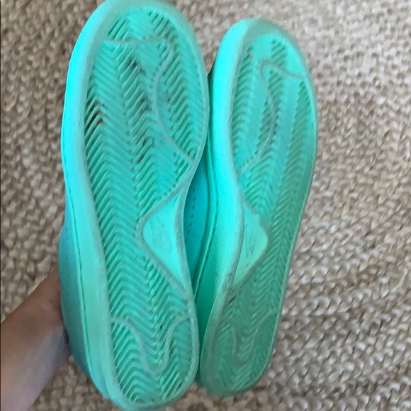 nike slippers mint green